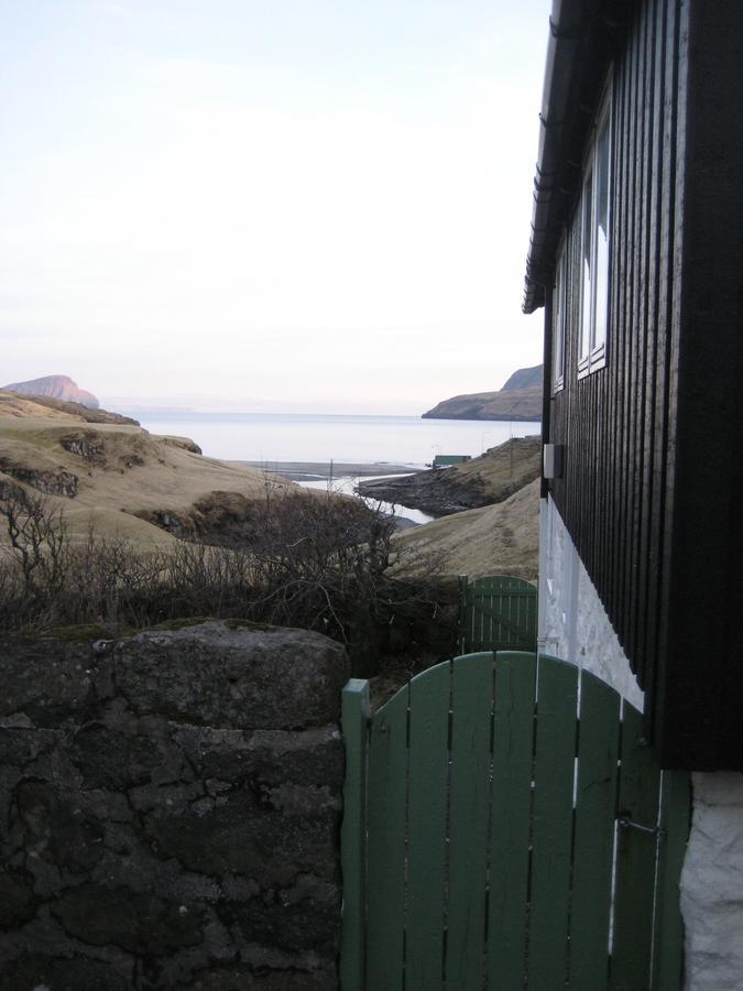 Idyllic House Near River And Ocean Villa Leynar Buitenkant foto